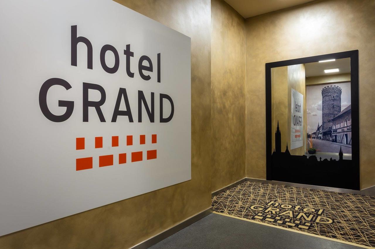 Hotel Grand Čáslav Buitenkant foto